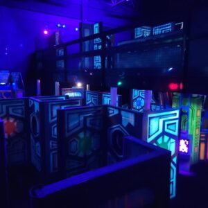 Laser tag arena with full walk-under 2nd floor