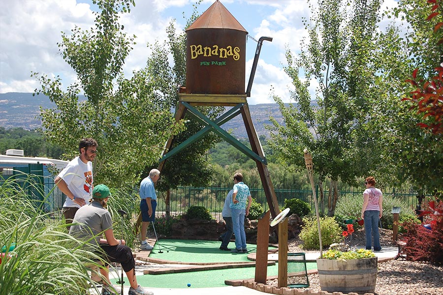 Banana's Fun Park Mini Golf course hole